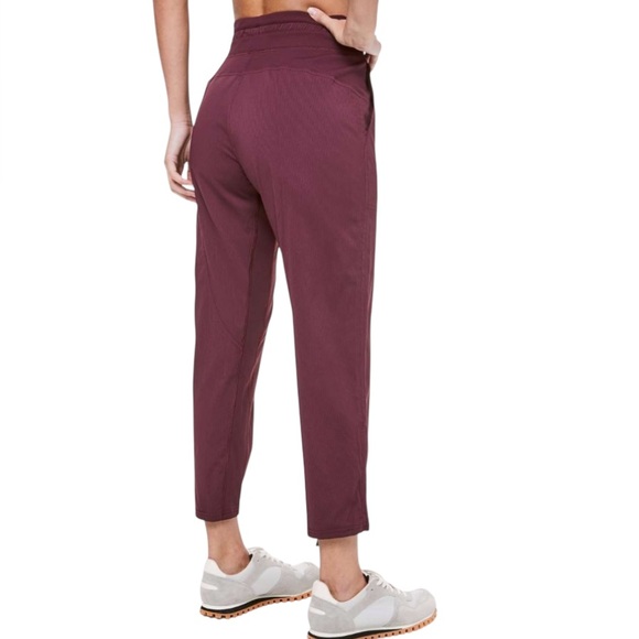 lululemon athletica Pants - Lululemon Dance Studio Crop Dark Adobe 25” Size 8 Style Number: W6APMS